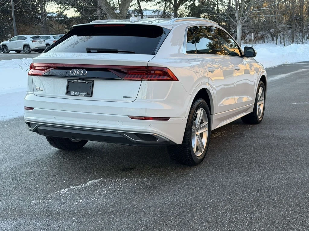 Audi Q8 Premium * CARFAX* ОБДУХВАНЕ* ПАНОРАМА*  - изображение 6