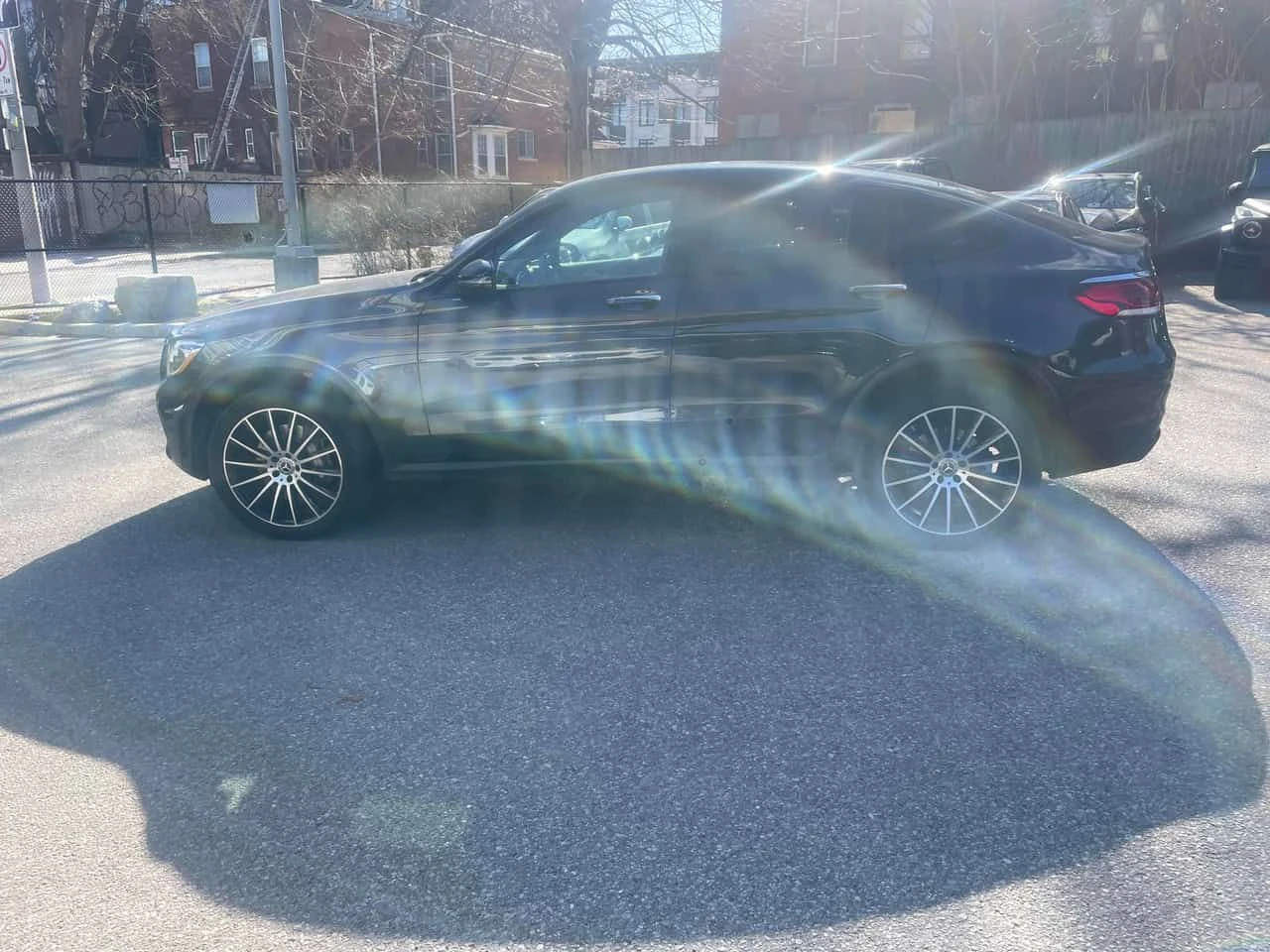 Mercedes-Benz GLC 300 CARFAX/ПАНОРАМА/ПОДГРЕВИ/ОТ MERCEDES, снимка 3 - Автомобили и джипове - 54001632