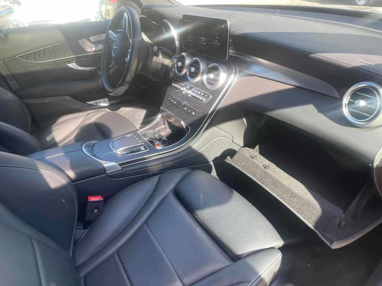 Mercedes-Benz GLC 300 CARFAX/ПАНОРАМА/ПОДГРЕВИ/ОТ MERCEDES, снимка 14 - Автомобили и джипове - 54001632