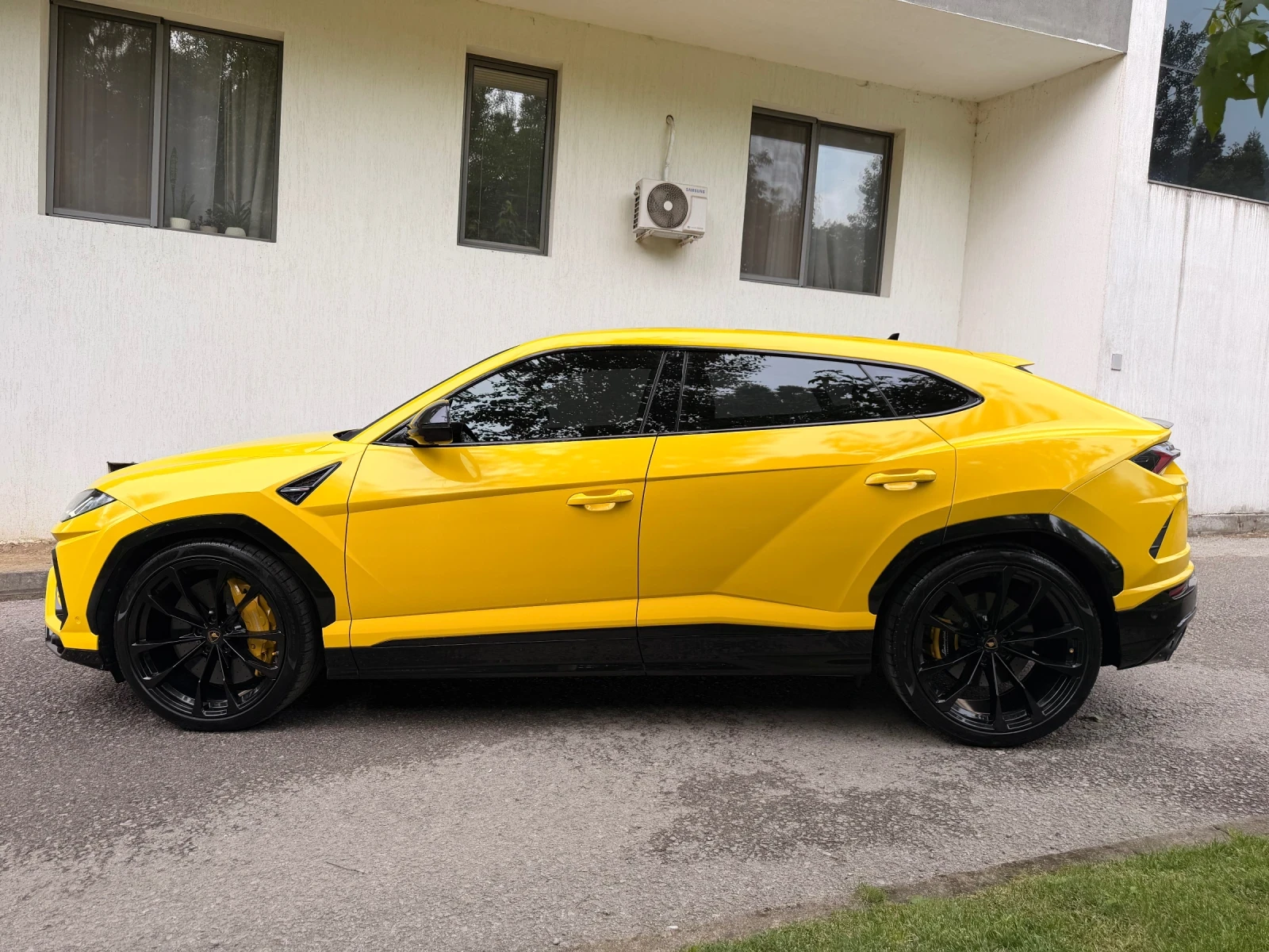 Lamborghini Urus, снимка 4 - Автомобили и джипове - 55124958