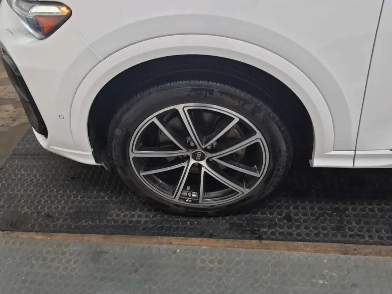 Audi Q5 * PROGRESSIV * CARFAX * ЦЕНА ДО БГ, снимка 6 - Автомобили и джипове - 55226831