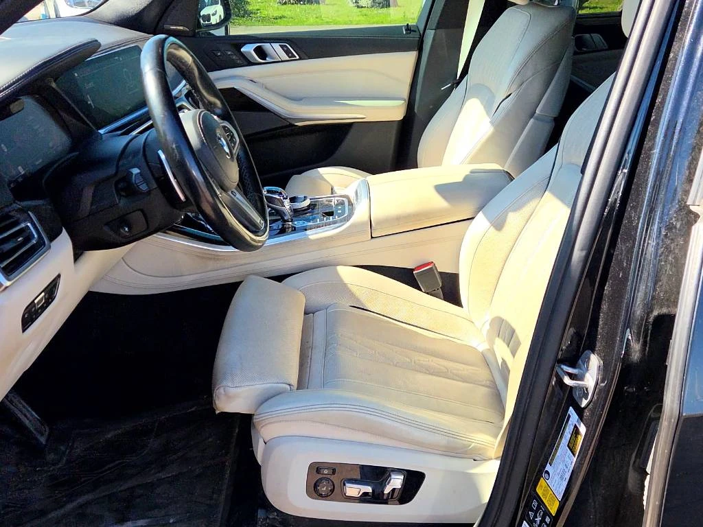 BMW X5 xDrive40i * LASER * DISTRONIC * ОБДУХВАНЕ , снимка 7 - Автомобили и джипове - 55735716
