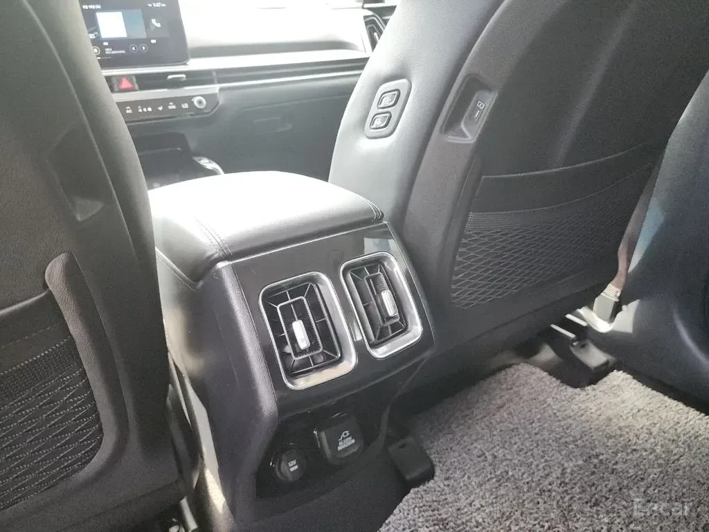 Kia Sorento 2.5T* NOBLESSE* ОБДУХВАНЕ* ДИСТРОНИК* 360КАМЕРА* L, снимка 14 - Автомобили и джипове - 56182992