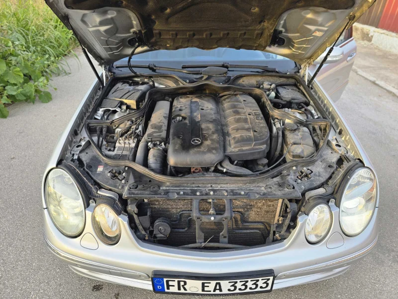 Mercedes-Benz 320 Е320 CDI 204hp AMG-PANORAMA-AVANTGARDE!, снимка 3 - Бусове и автобуси - 52298396