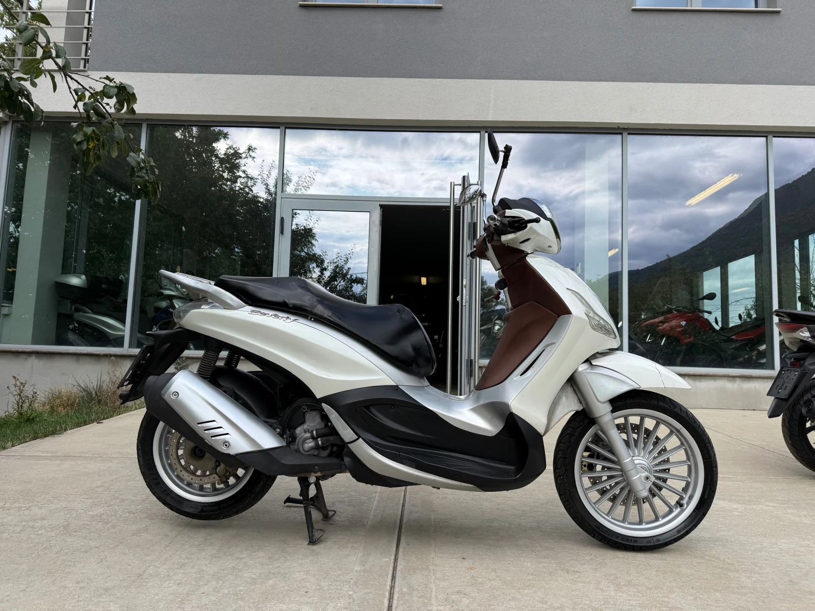 Piaggio Beverly 2011 300