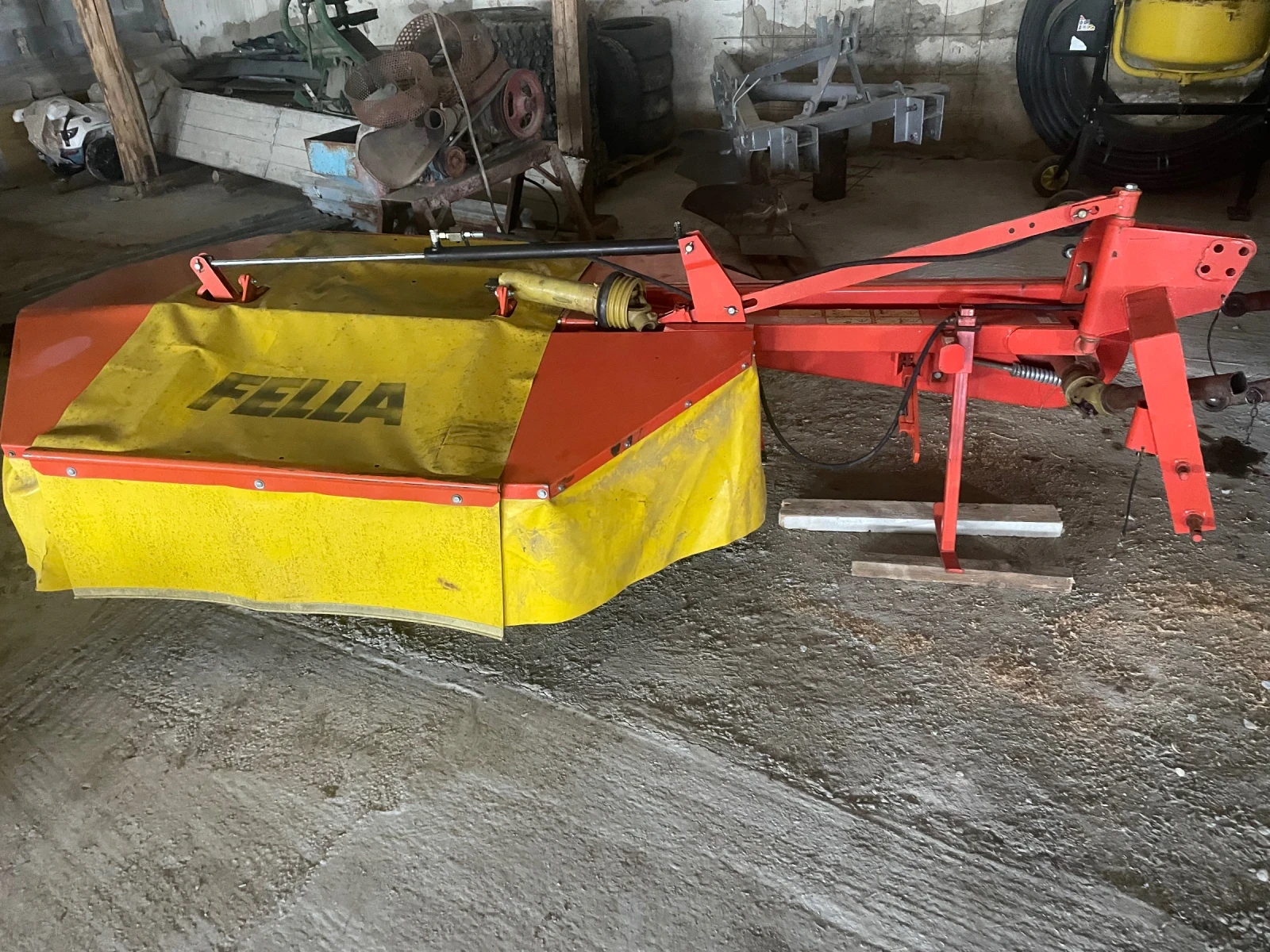 Сенокосачка Друга марка FELLA KM 167