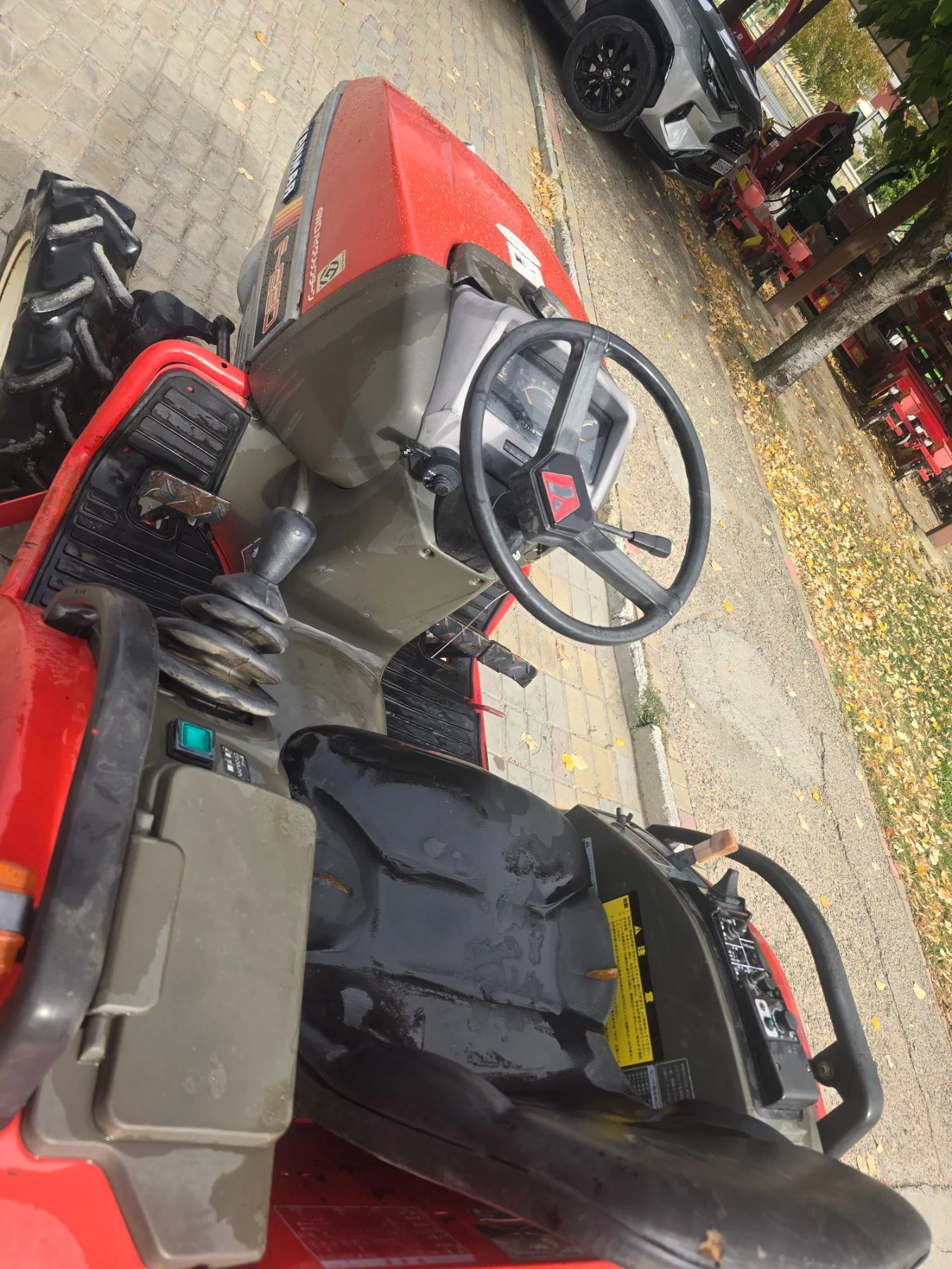 Трактор Yanmar Ф220, снимка 4 - Селскостопанска техника - 56721935