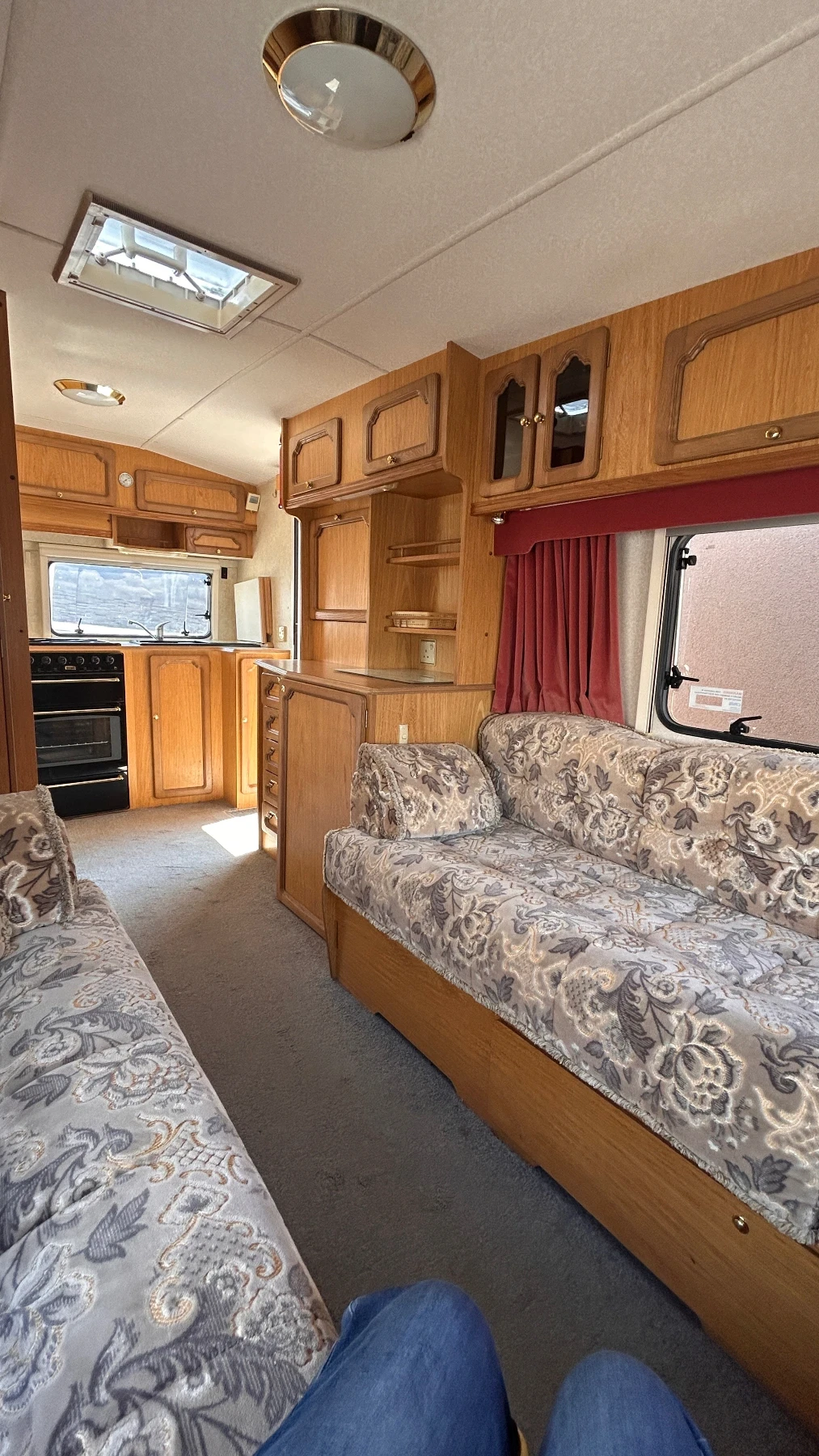 Каравана Buccaneer Elan 14, снимка 9 - Каравани и кемпери - 55841367