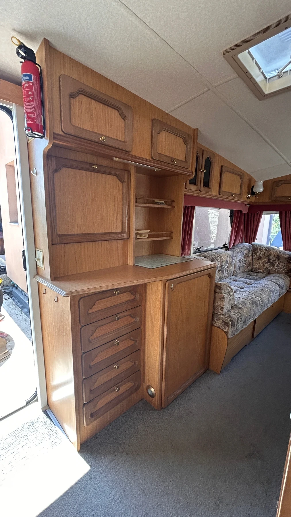 Каравана Buccaneer Elan 14, снимка 6 - Каравани и кемпери - 55841367