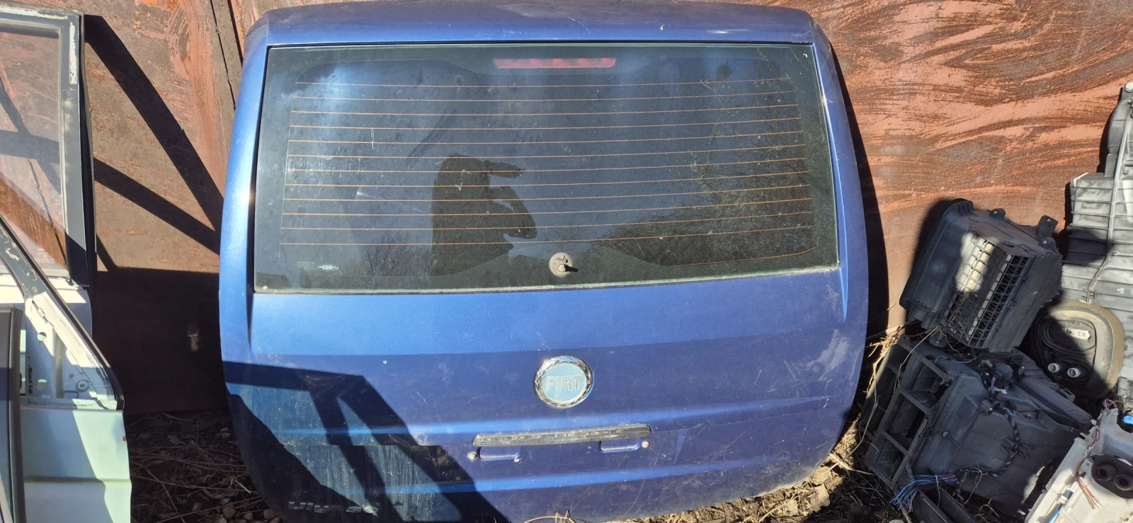     2006. | Mobile.bg   1