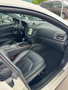 Maserati Ghibli 3.0 Бензин!4х4!411к.с!ТОП!, снимка 13