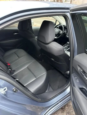 Toyota Corolla 1, 6 i GR SPORT 18-ки джанти 132кс, гаранционна!, снимка 4