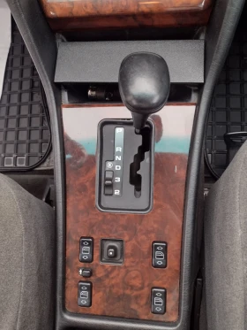 Mercedes-Benz 300 - 16000 € / 31293.28 лв. - 26086057 8