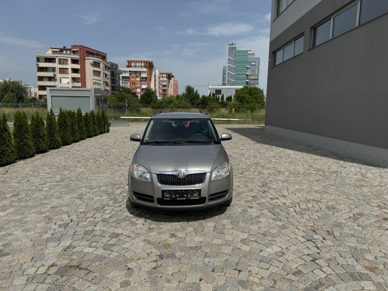 Skoda Fabia 1.4 Family, снимка 1 - Автомобили и джипове - 46213014