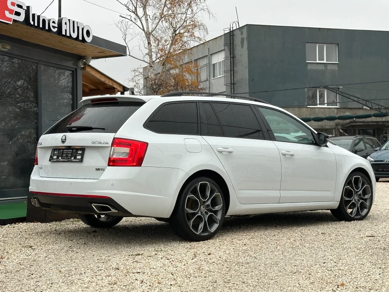 Skoda Octavia VRS* 4x4* Панорама* Камера* Дистроник* , снимка 3 - Автомобили и джипове - 48140624