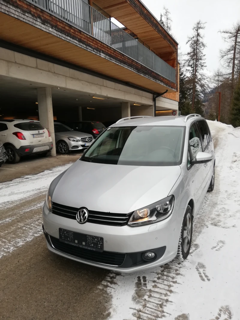 VW Touran, снимка 5 - Автомобили и джипове - 48561260