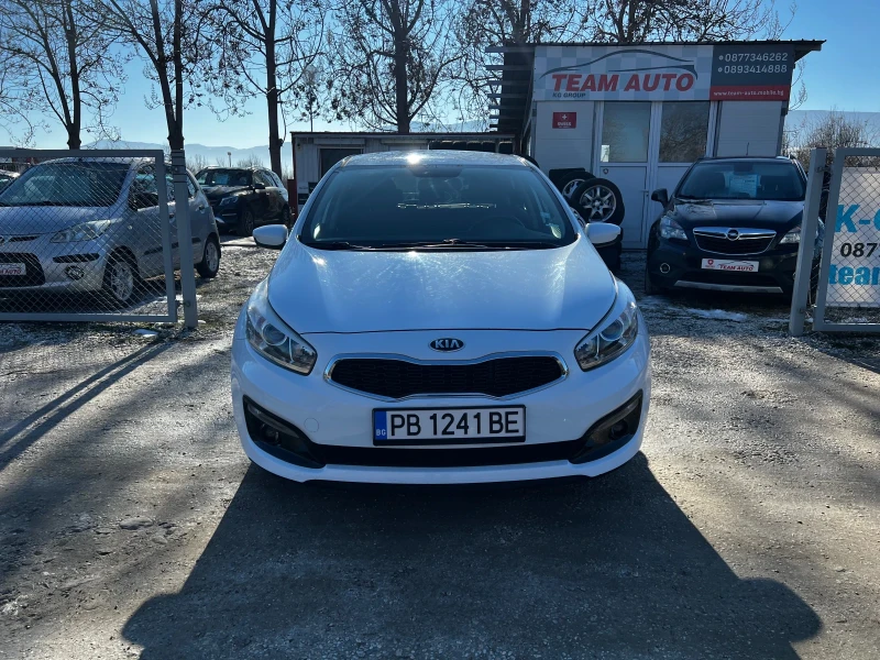 Kia Ceed 1.6 CRDI 162000KM, снимка 1 - Автомобили и джипове - 48737991