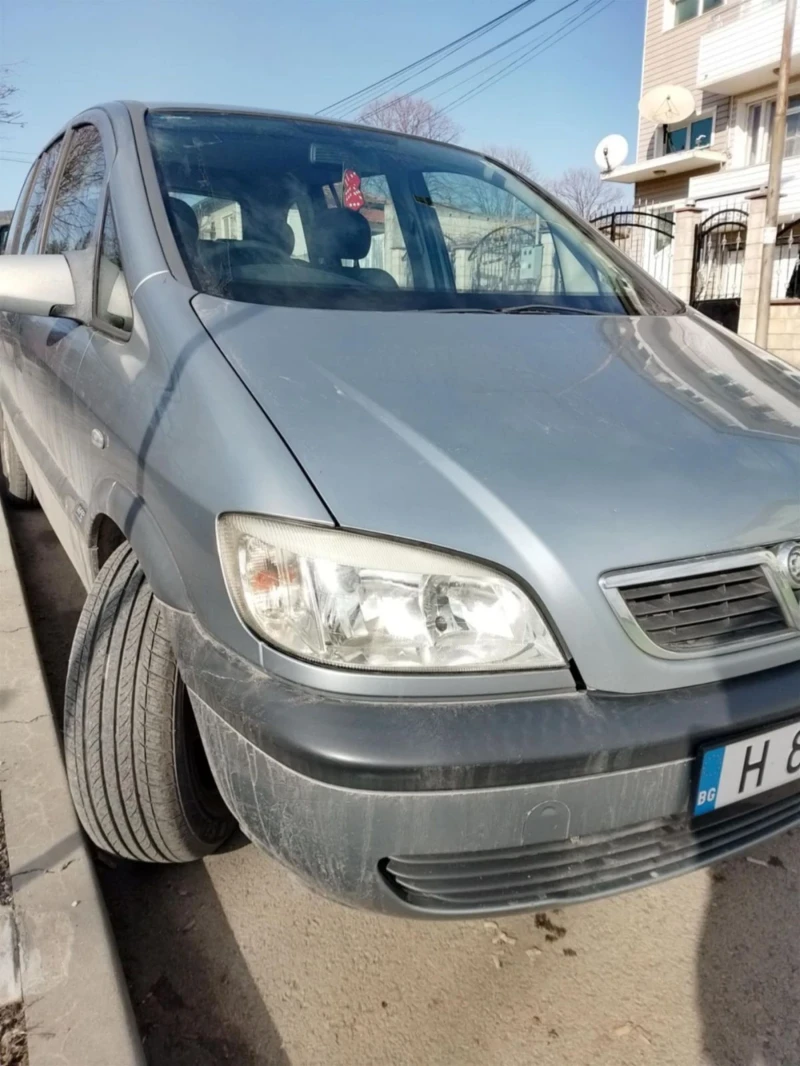 Opel Zafira, снимка 1 - Автомобили и джипове - 48870915