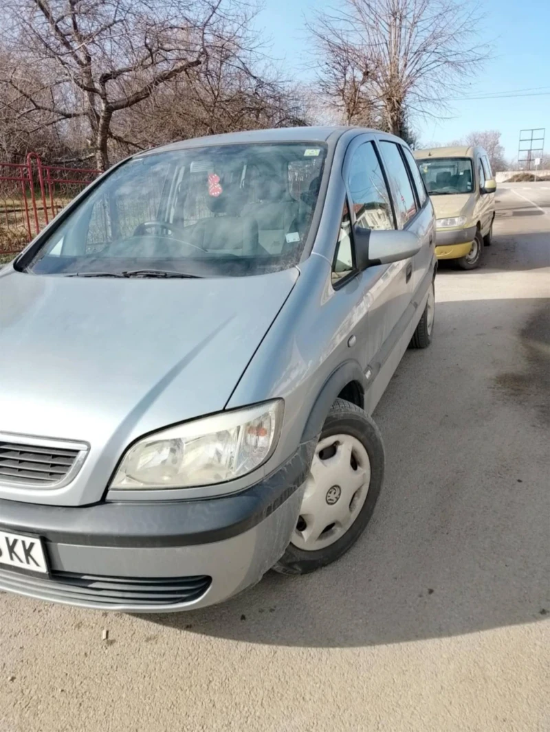 Opel Zafira, снимка 4 - Автомобили и джипове - 48870915