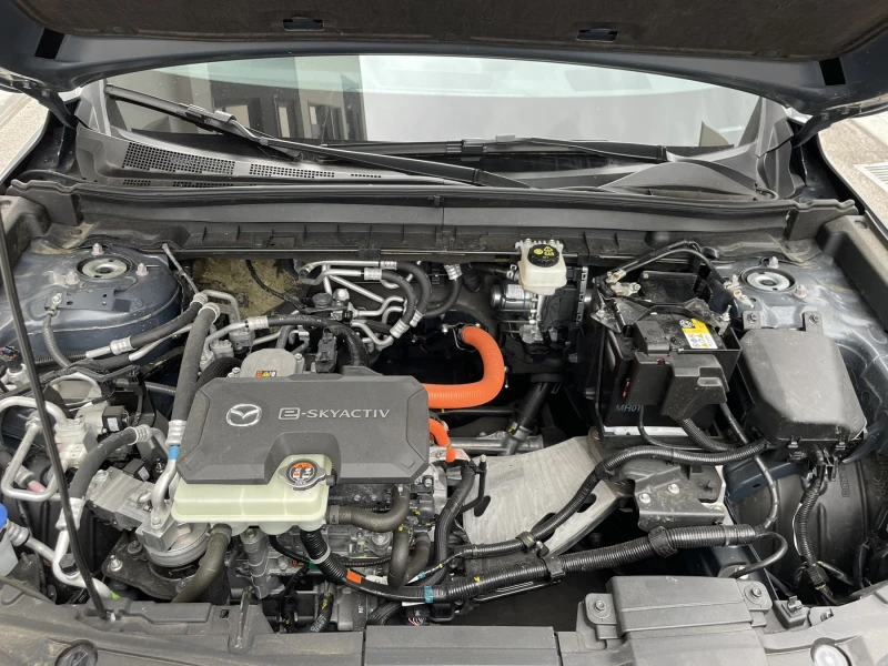 Mazda MX-30 35.5 KwH e-Skyactive  KOM, снимка 13 - Автомобили и джипове - 49254558