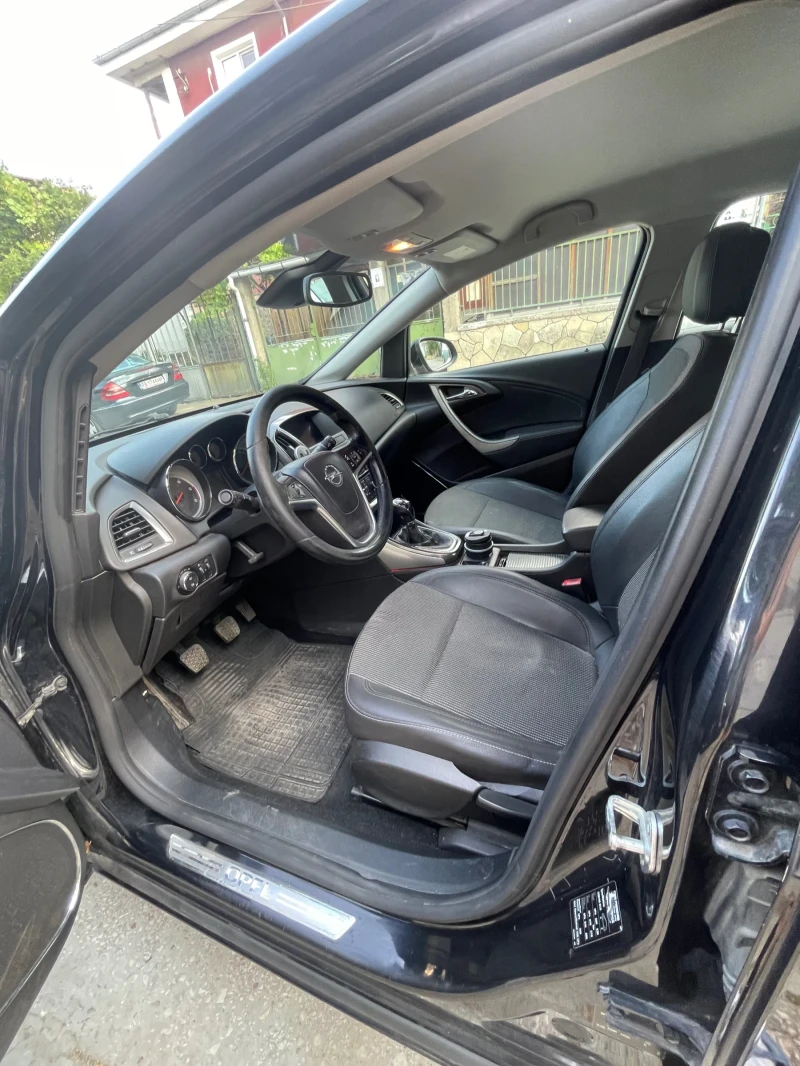 Opel Astra Opel Astra J 1.7 CDTI, снимка 6 - Автомобили и джипове - 52498586