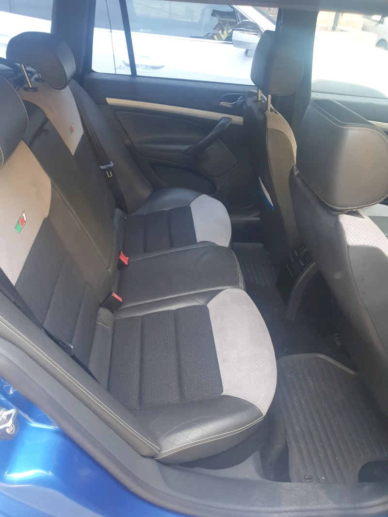Skoda Octavia, снимка 8 - Автомобили и джипове - 52487694