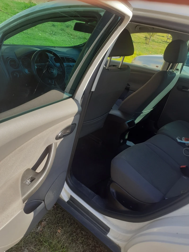 Seat Toledo 2000 куб. , снимка 8 - Автомобили и джипове - 52557048