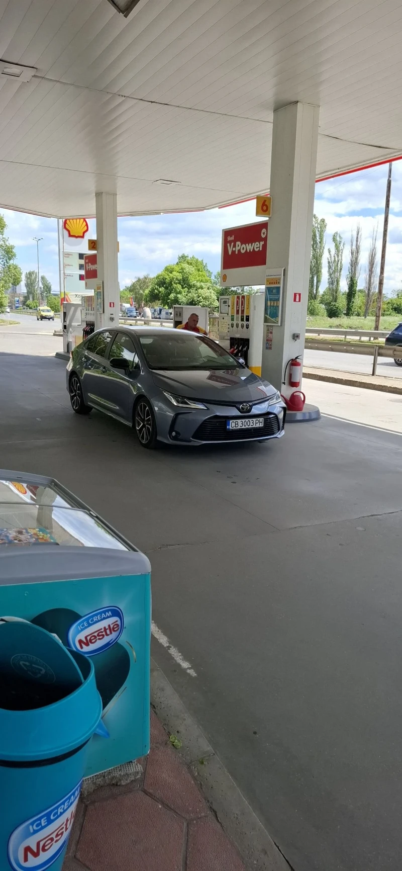 Toyota Corolla 1, 6 i GR SPORT 18-ки джанти 132кс, гаранционна!