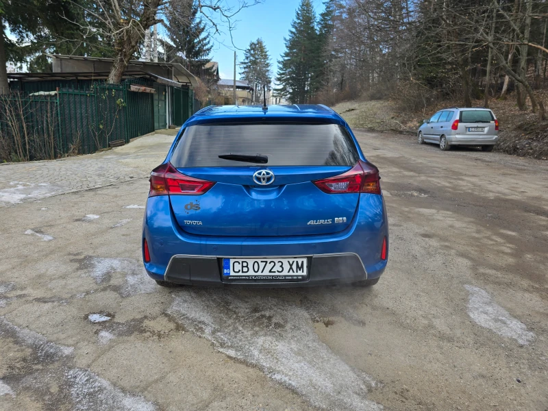 Toyota Auris, снимка 2 - Автомобили и джипове - 53149302
