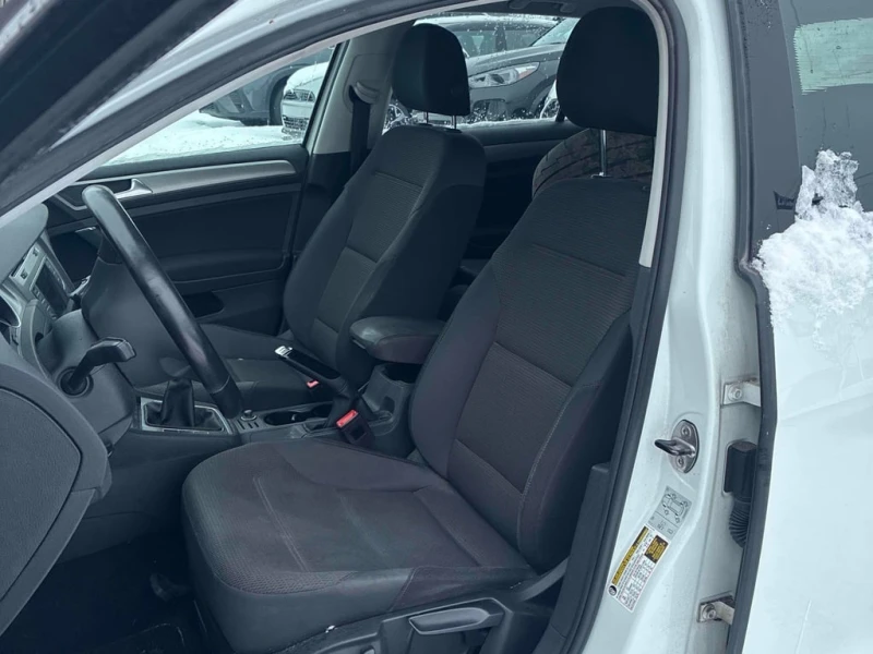 VW Golf * 5dr HB Man 1.8 TSI * CARFAX * ЦЕНА ДО БГ, снимка 12 - Автомобили и джипове - 53214657