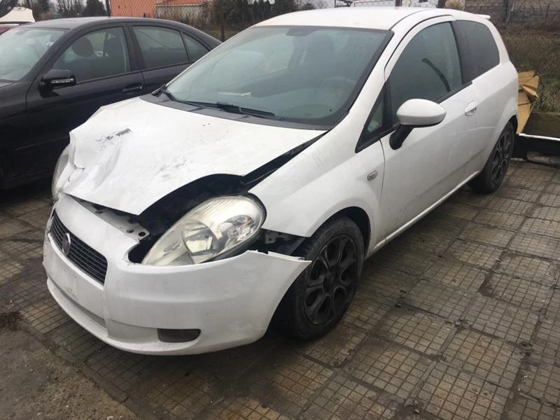 Fiat Punto 1.3, снимка 4 - Автомобили и джипове - 27356469