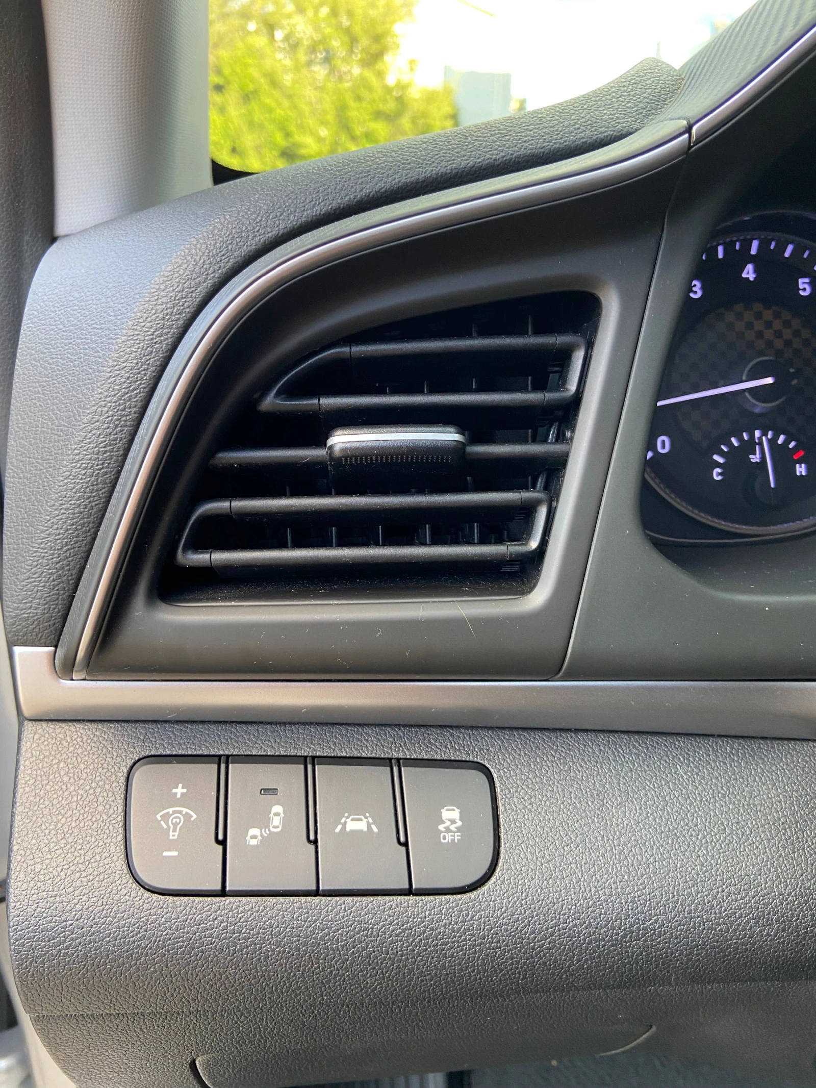 Hyundai Elantra | Mobile.bg   14