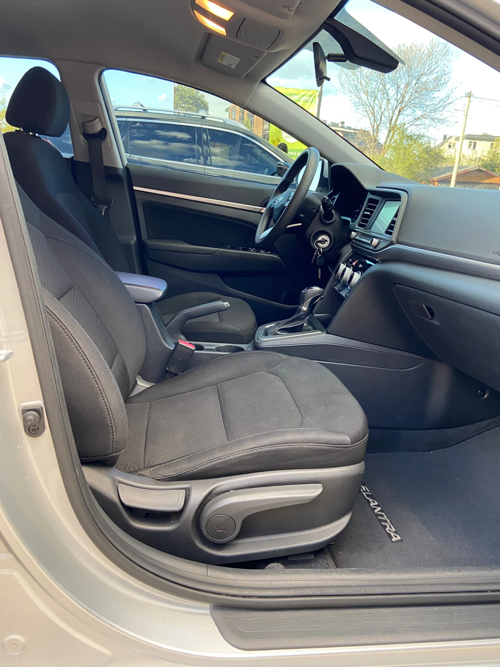 Hyundai Elantra | Mobile.bg   12