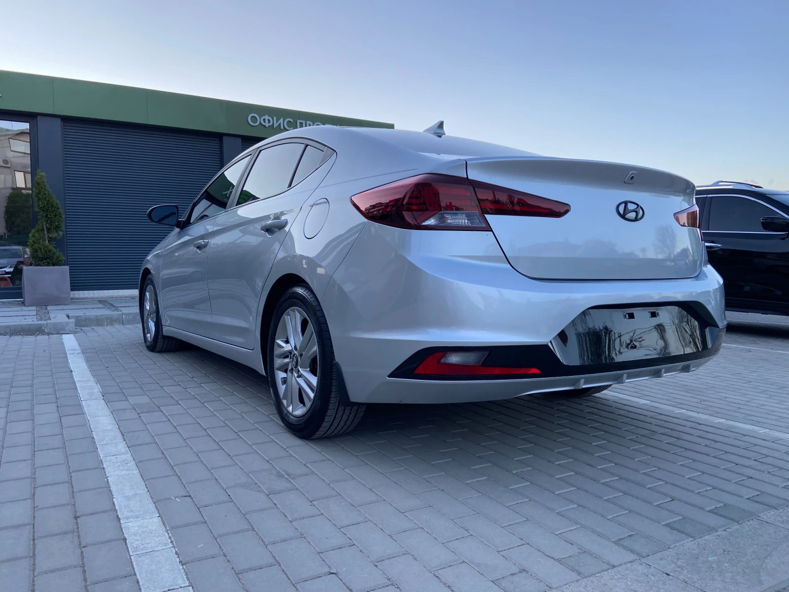 Hyundai Elantra  - изображение 8