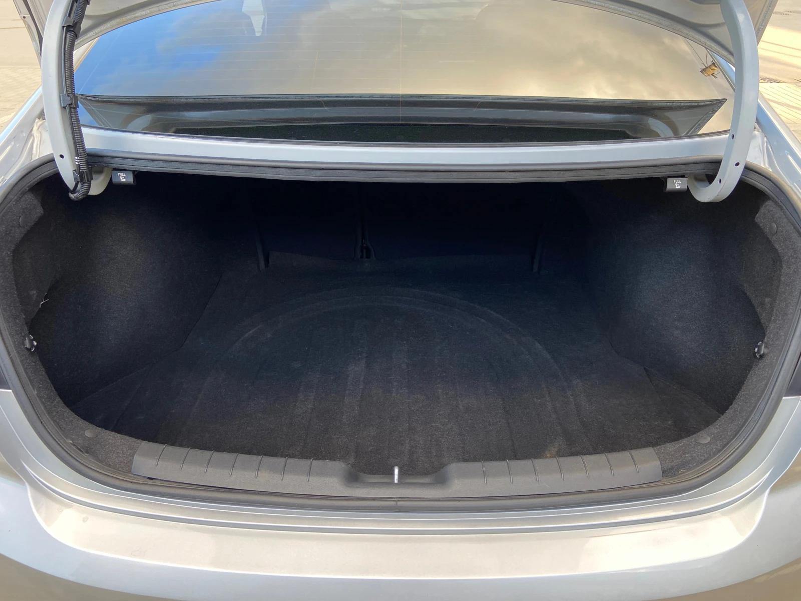 Hyundai Elantra | Mobile.bg   16