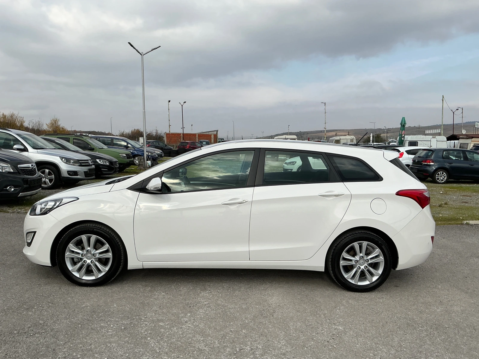 Hyundai I30 1.6 CRDI - изображение 4