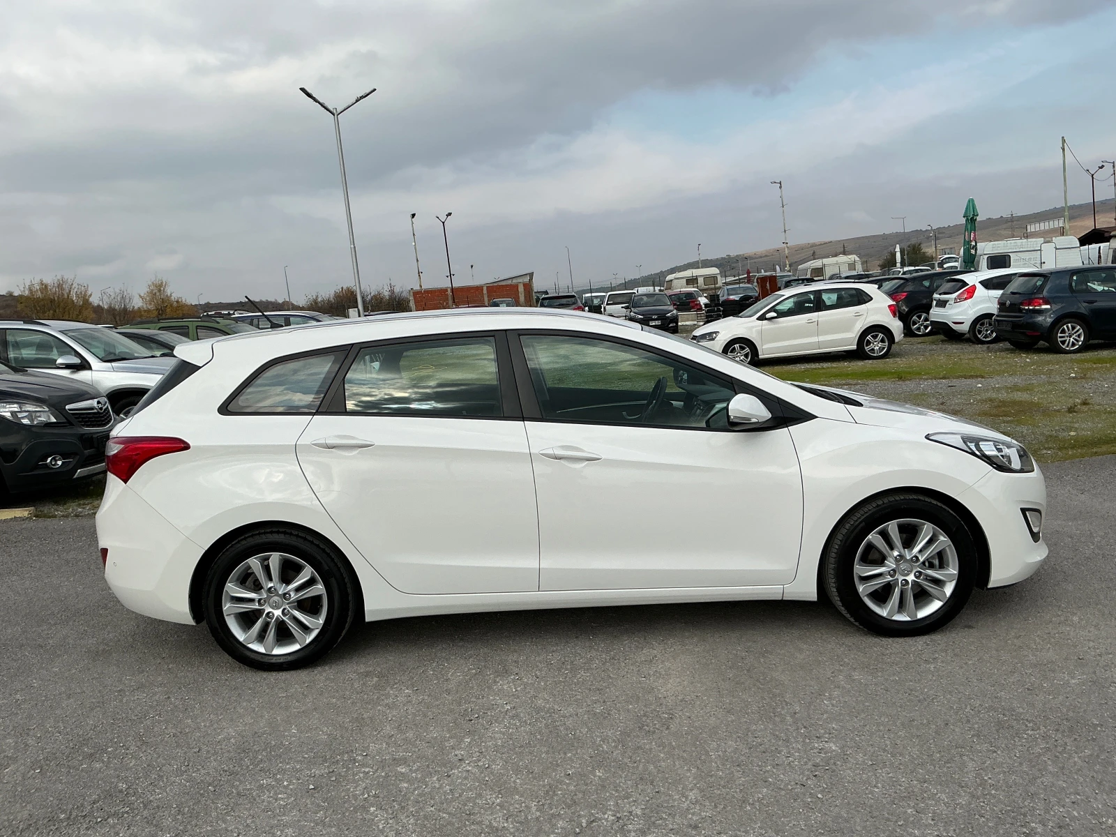 Hyundai I30 1.6 CRDI - изображение 5