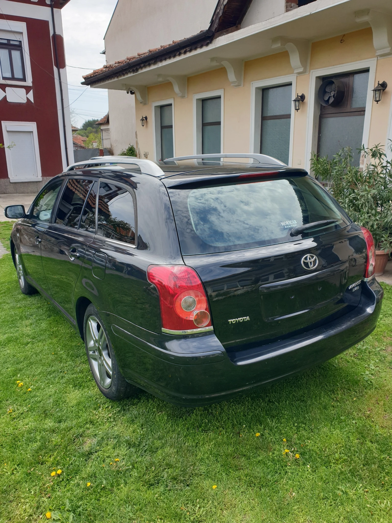 Toyota Avensis  - изображение 2