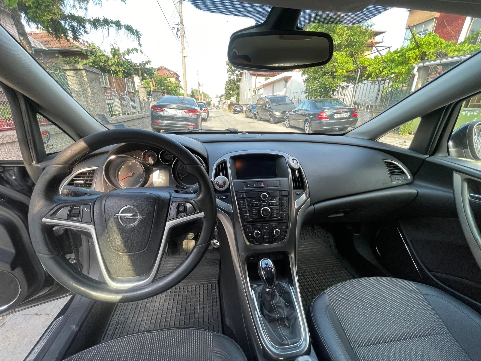Opel Astra Opel Astra J 1.7 CDTI - изображение 5