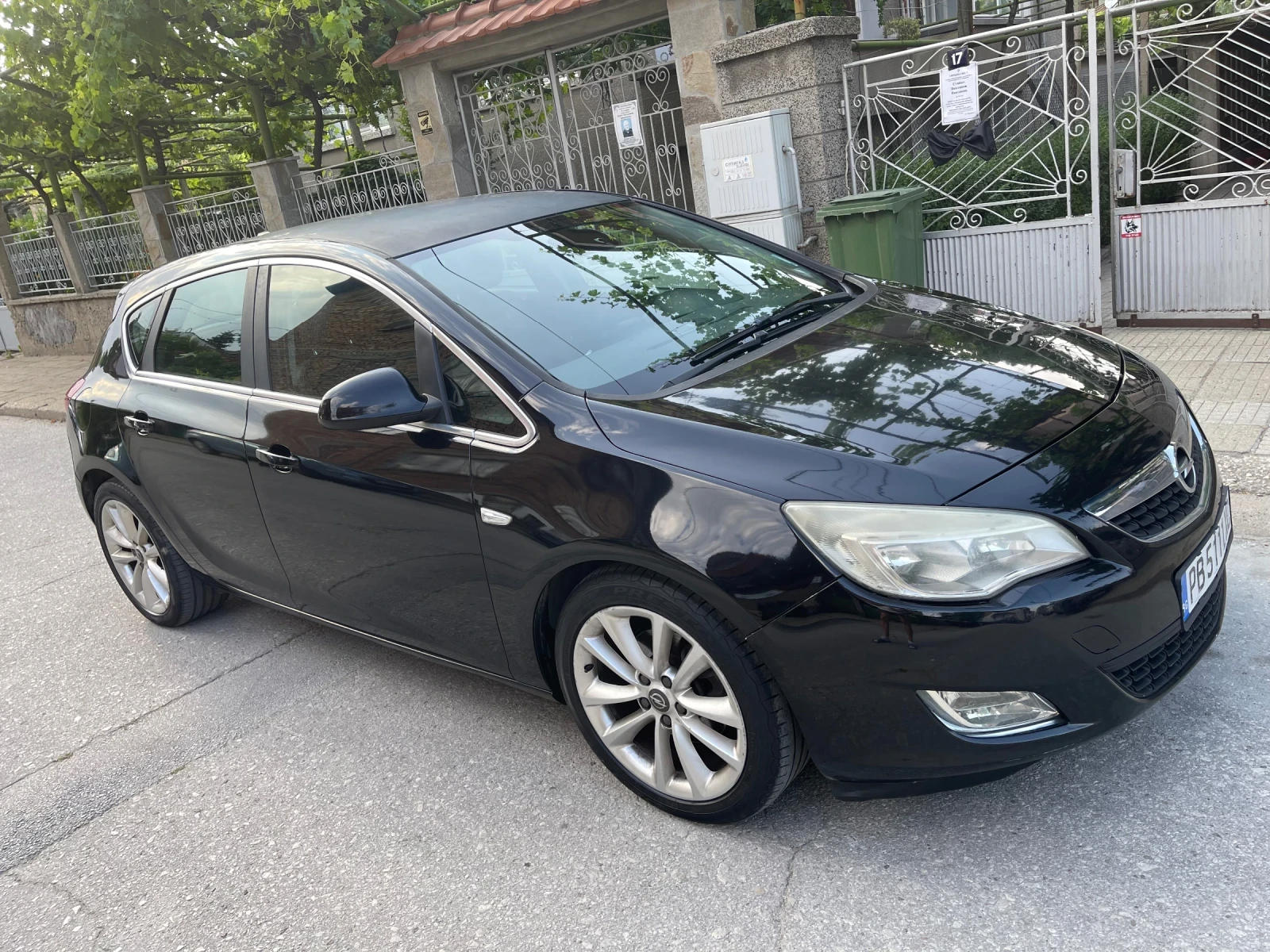 Opel Astra Opel Astra J 1.7 CDTI - изображение 4