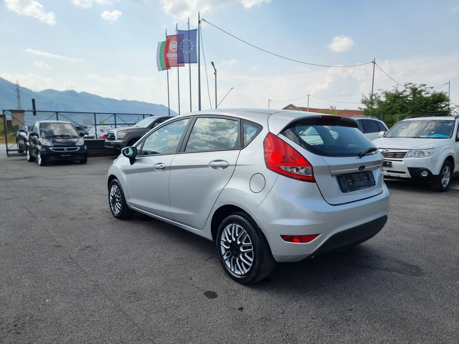 Ford Fiesta 1.4I GAS - изображение 4