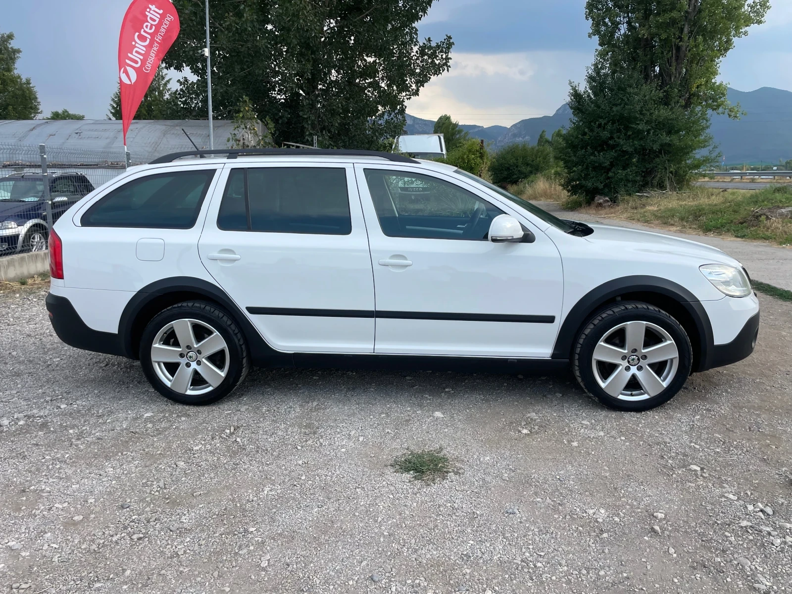 Skoda Octavia 2.0TDI-SCOUT-4x4-NAVI-ITALIA - изображение 4