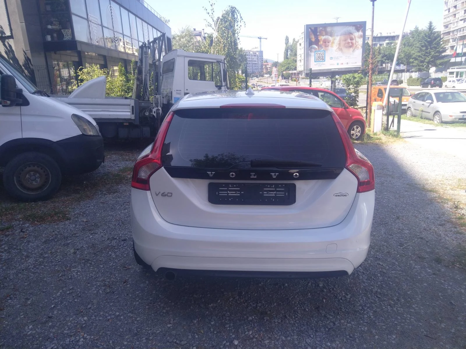 Volvo V60 2.0D - изображение 4