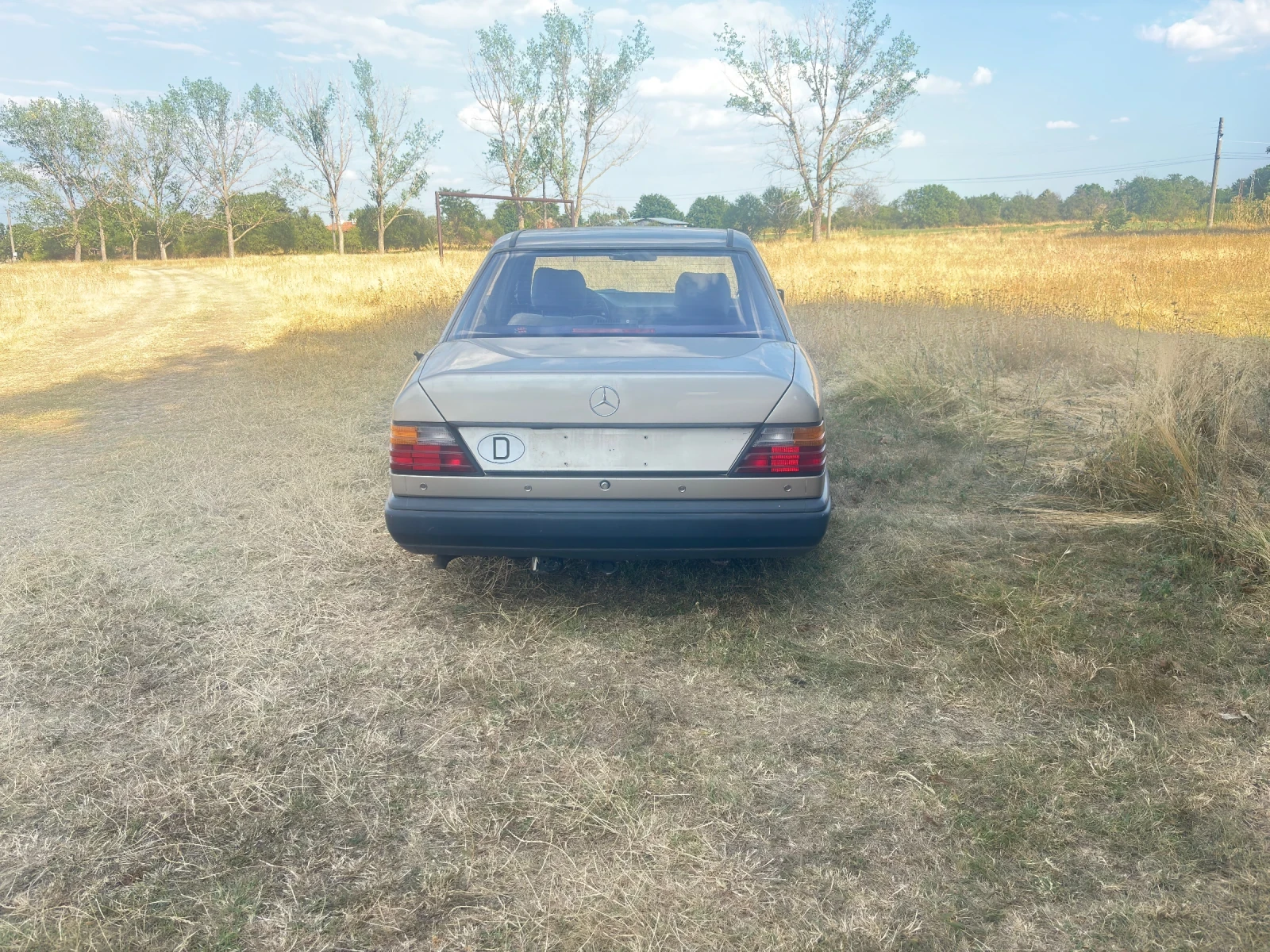 Mercedes-Benz 124  - изображение 2