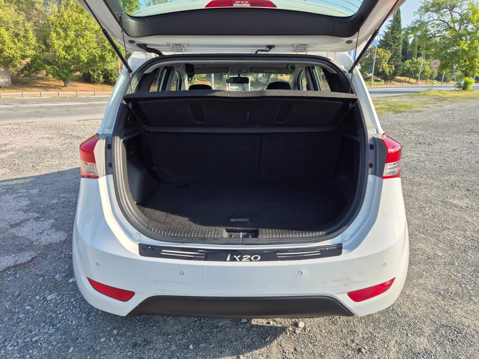 Hyundai Ix20 1.6i Газ.Инжек. | Mobile.bg — изображение 11
