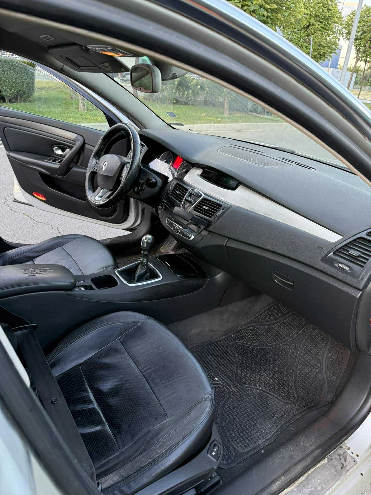 Renault Laguna  - изображение 7