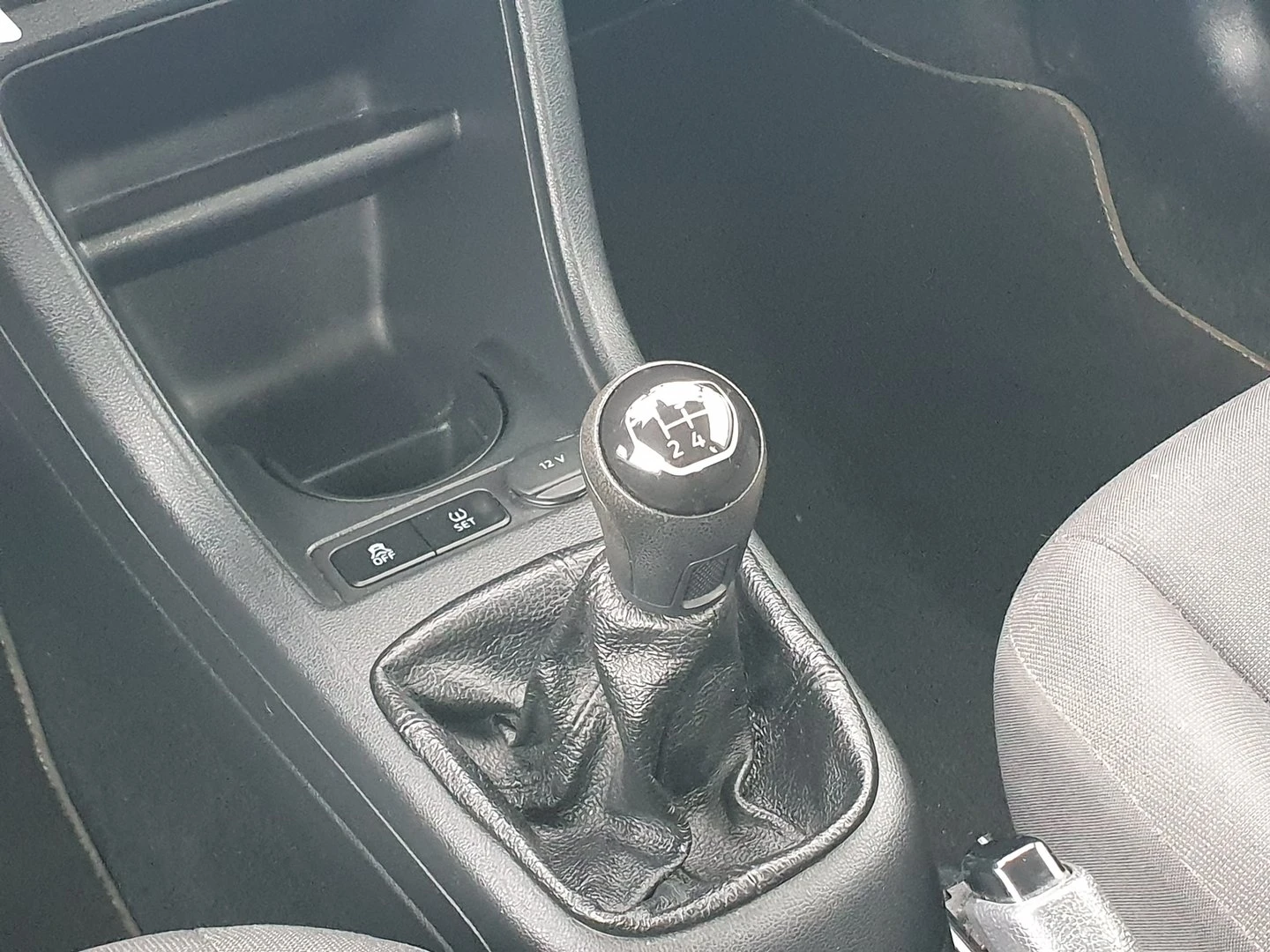 VW Up VW move up! 1.0 EcoFuel BMT | Mobile.bg   8