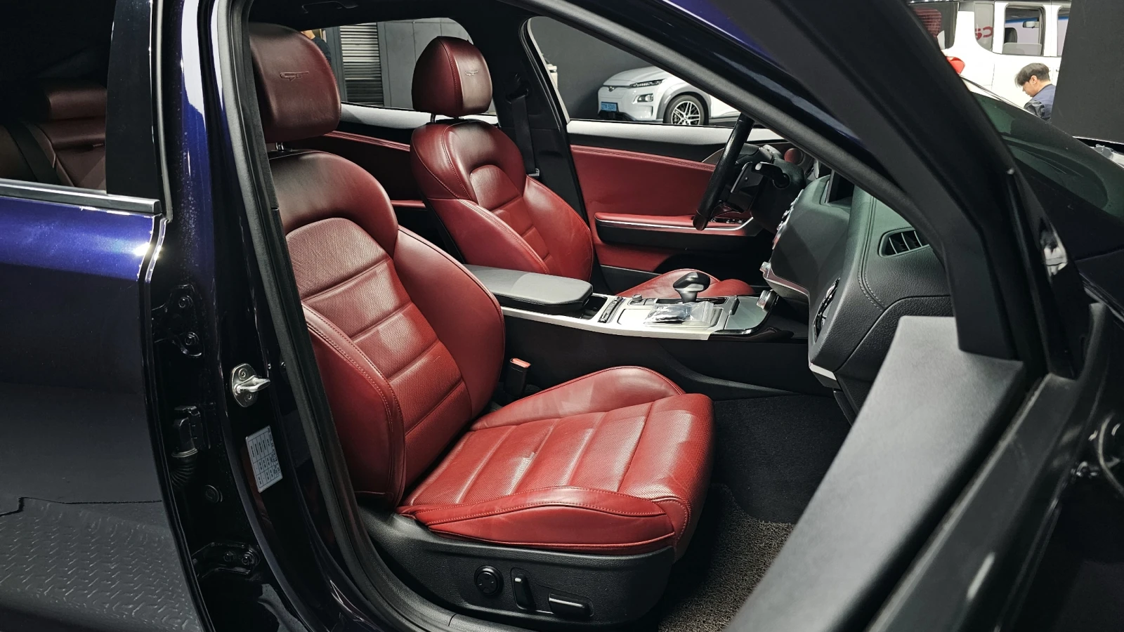 Kia Stinger 3.3T AWD GT autogeorge.com - изображение 10