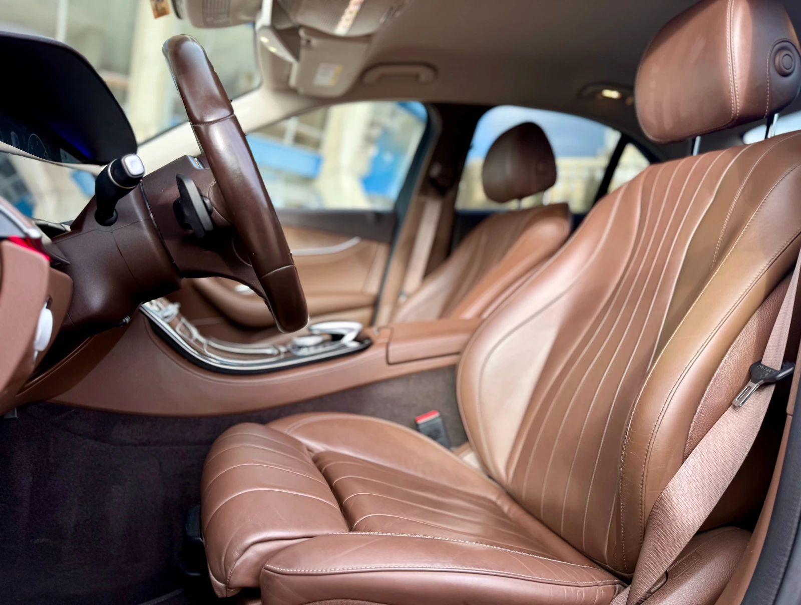 Mercedes-Benz E 220 AMG* 9G-Tronic* 4Matic* MultiBeam* CarPlay* Лизинг - изображение 8