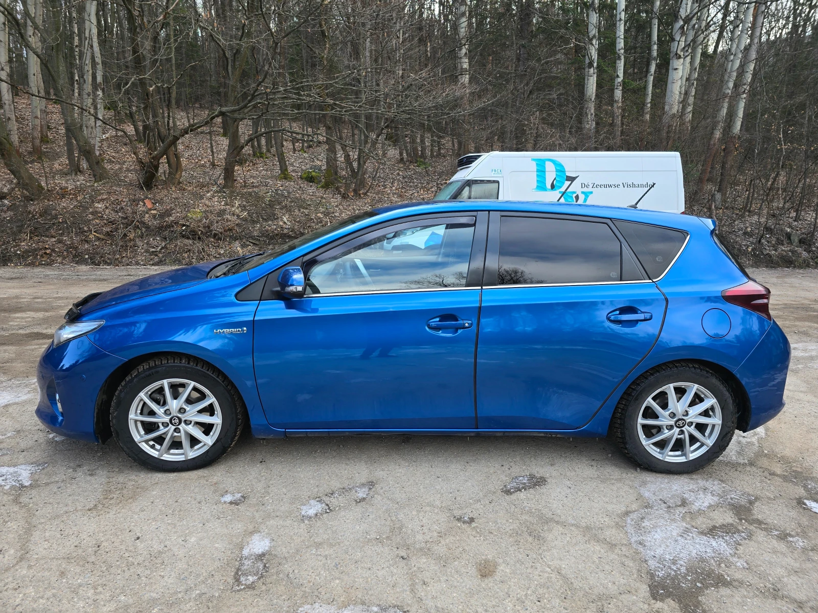 Toyota Auris 1.8 HYBRID, LPG - изображение 7